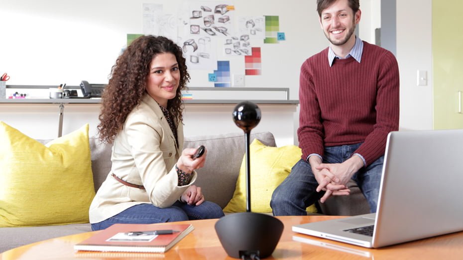 Camera Logitech BCC950 cho phòng họp từ 1 đến 4 người